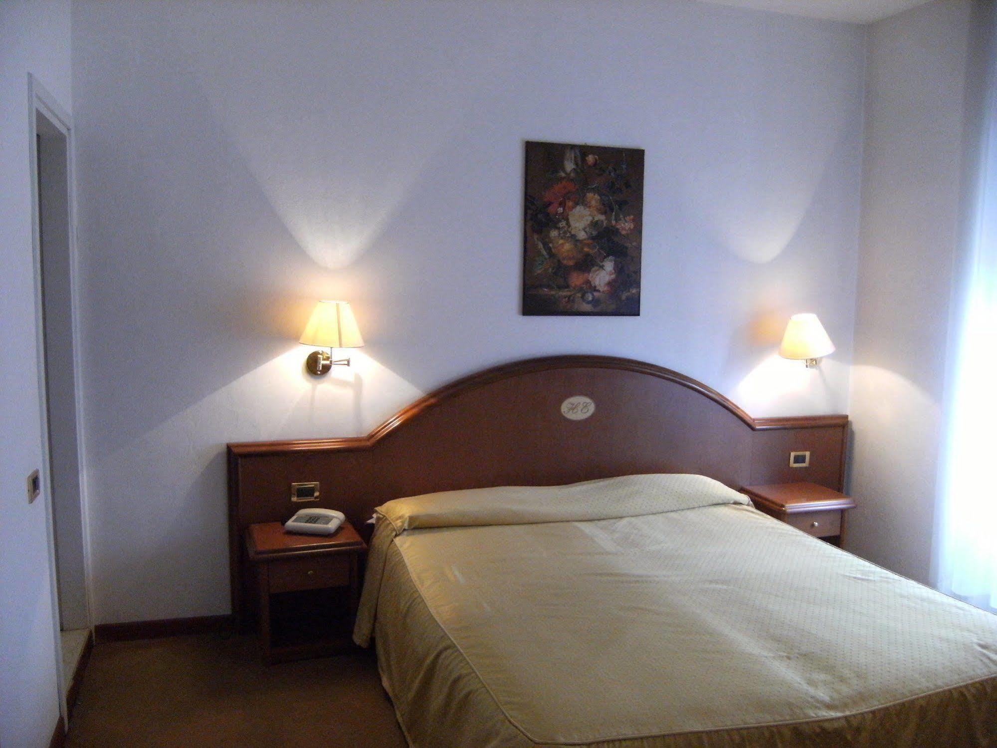 Hotel Europa Udine Zewnętrze zdjęcie